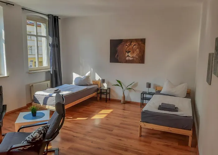Ferienwohnungen Fusslaeufig Zur Stadt, Smart-Tv, Wlan & Platz Fuer Paare & Gruppen