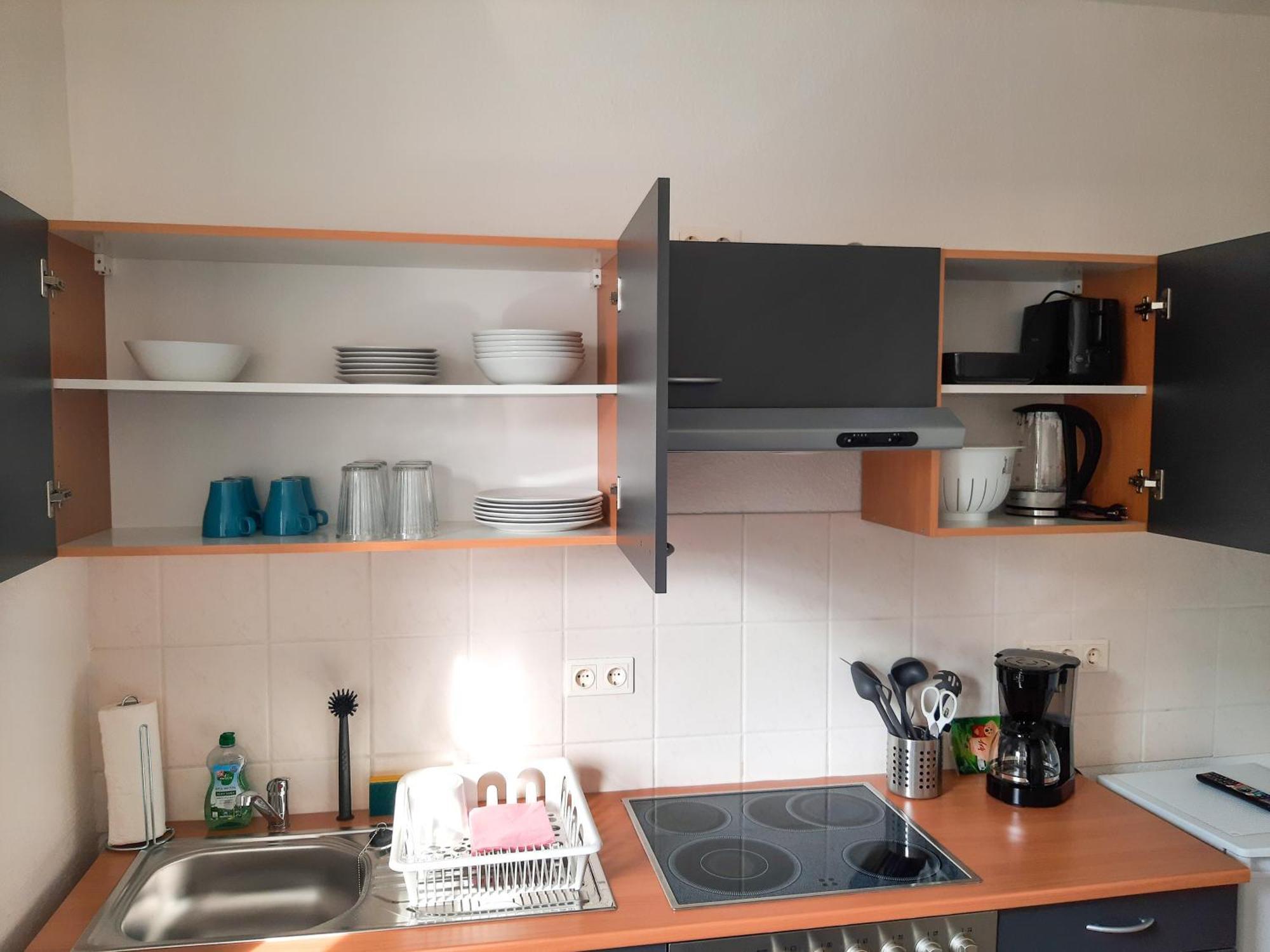 Fusslaeufig Zur Stadt, Smart-tv, Wlan & Platz Fuer Paare & Gruppen Apartment *