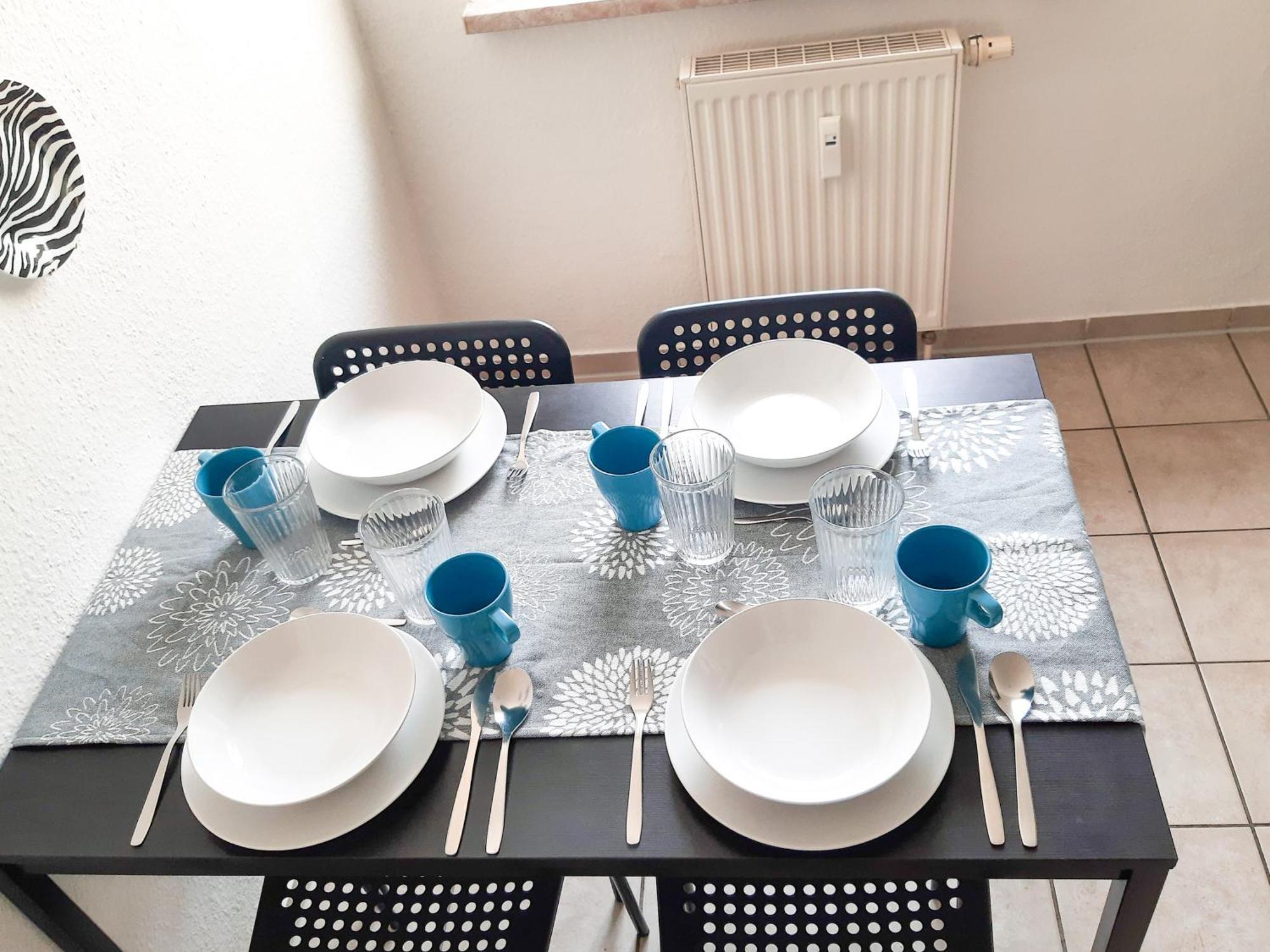 Fusslaeufig Zur Stadt, Smart-tv, Wlan & Platz Fuer Paare & Gruppen Apartment Magdeburg